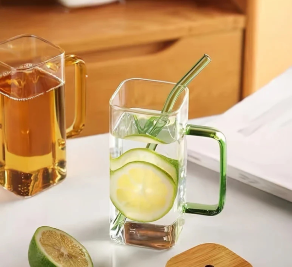 Glass Mug with Lid and Straw